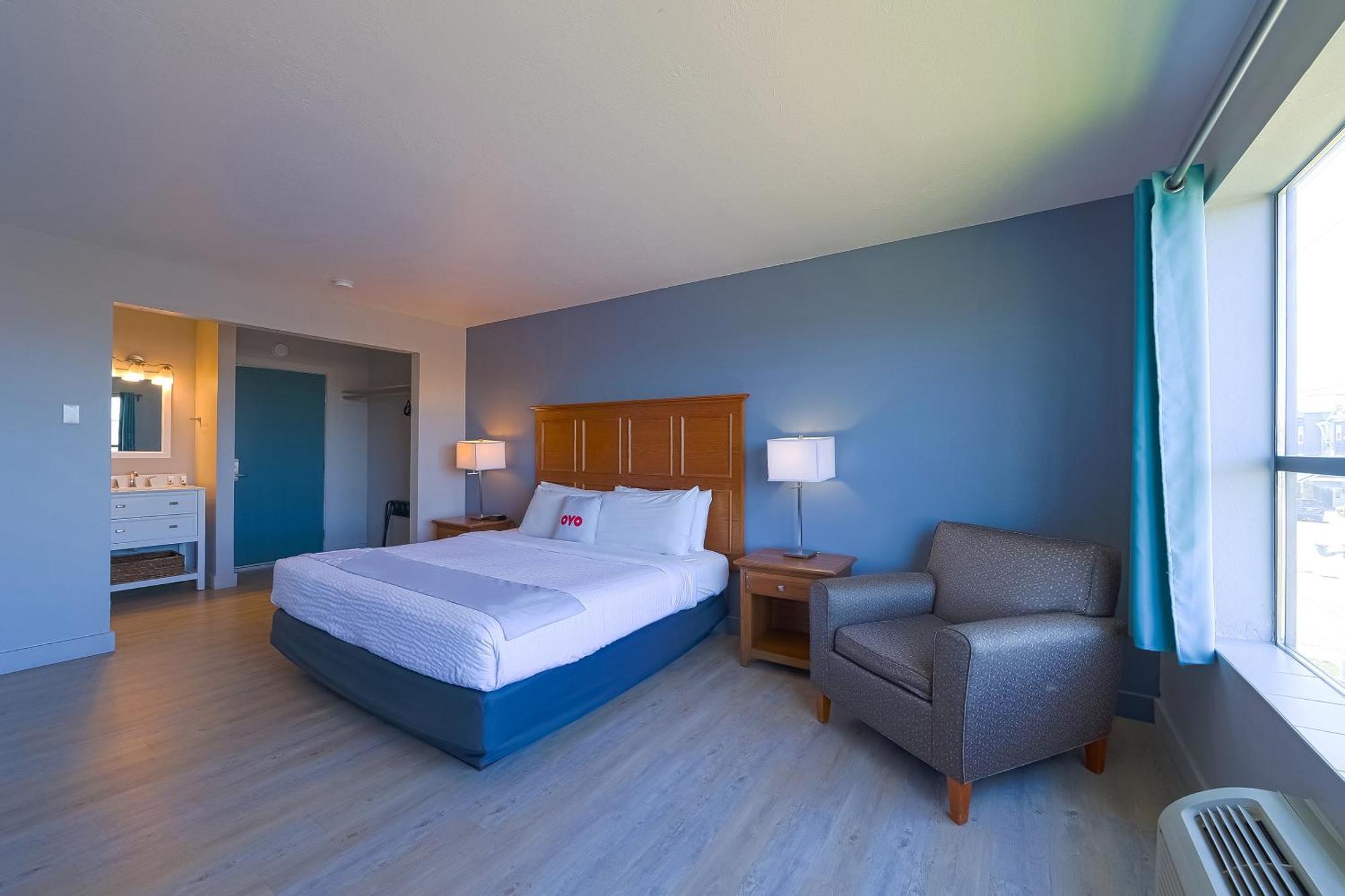 Oyo Waves Hotel Newport Or - Nye Beach ภายนอก รูปภาพ