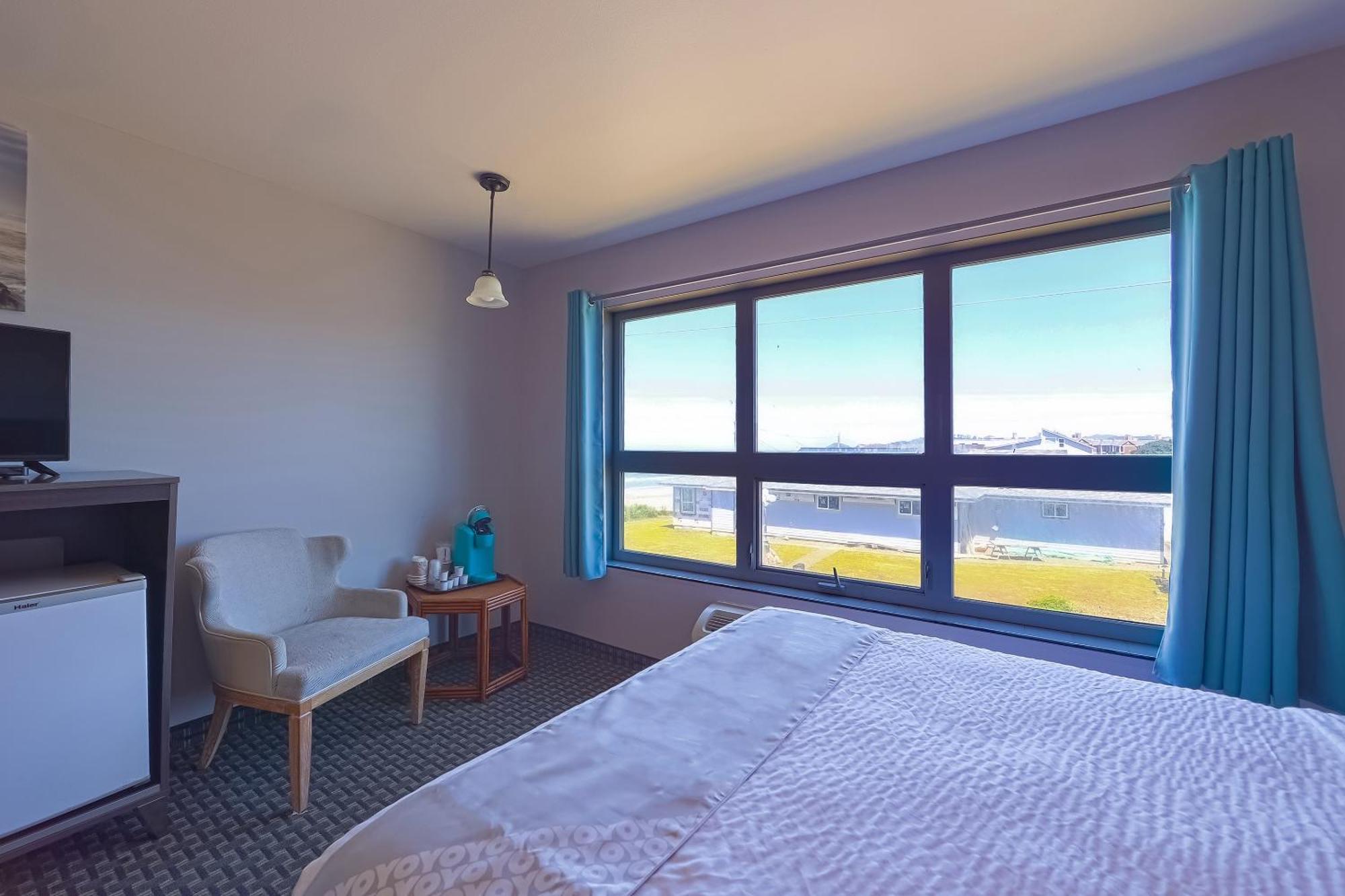 Oyo Waves Hotel Newport Or - Nye Beach ภายนอก รูปภาพ