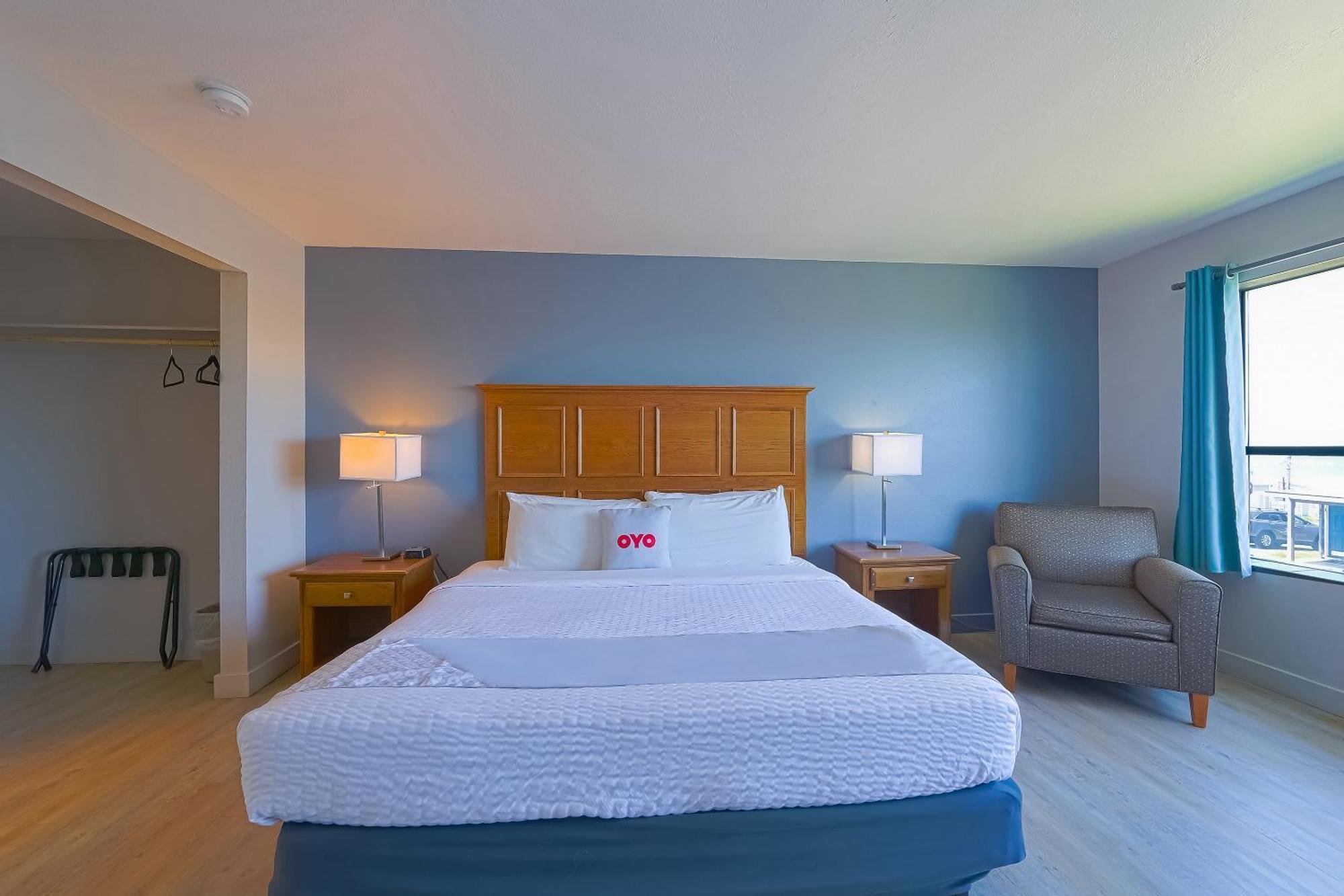 Oyo Waves Hotel Newport Or - Nye Beach ภายนอก รูปภาพ