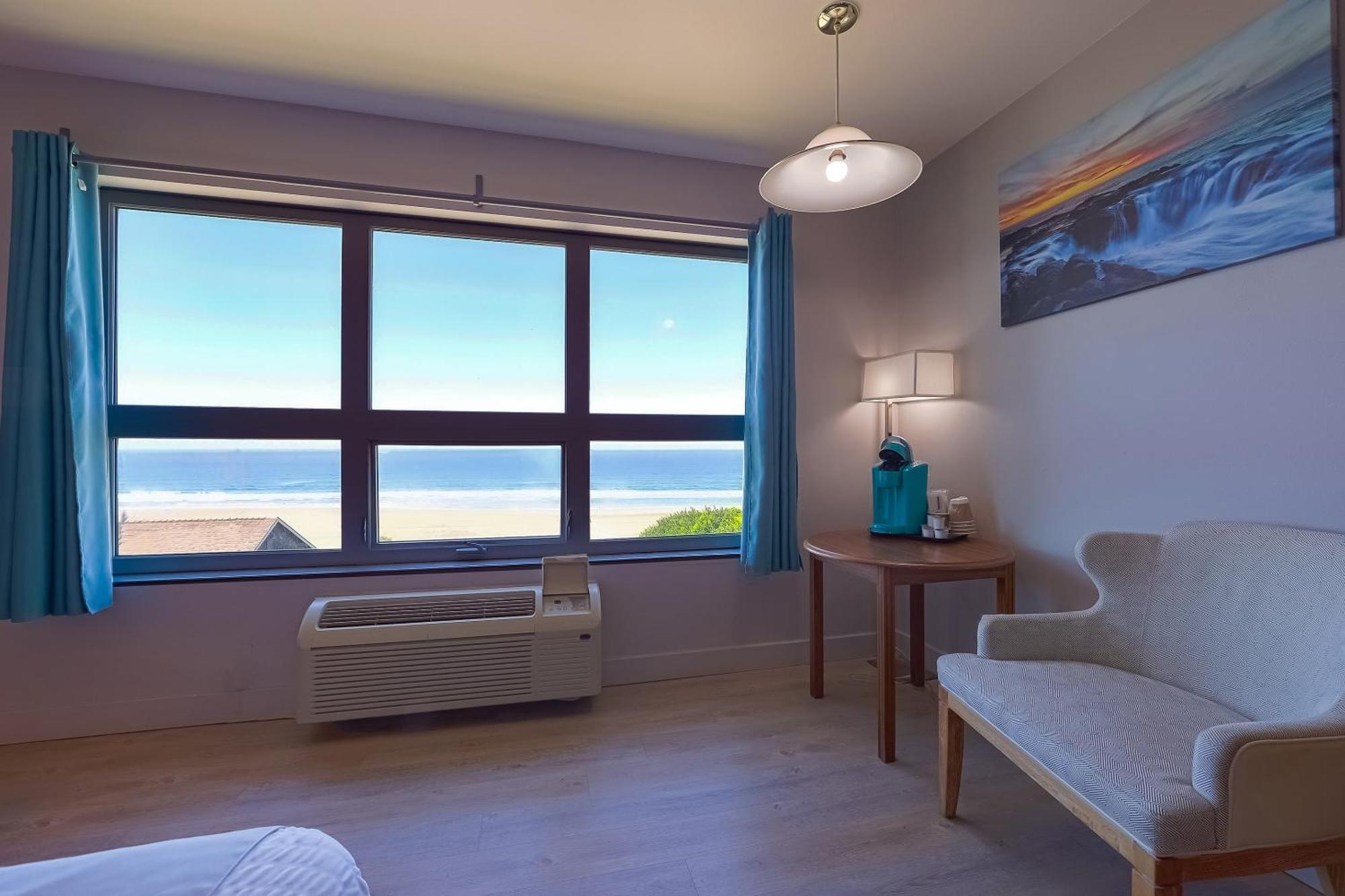 Oyo Waves Hotel Newport Or - Nye Beach ภายนอก รูปภาพ